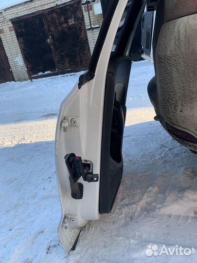 Дверь задняя правая поло