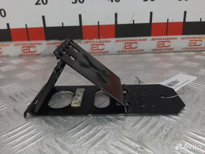 Упор противооткатный Mercedes-Benz CLS-Класс C219