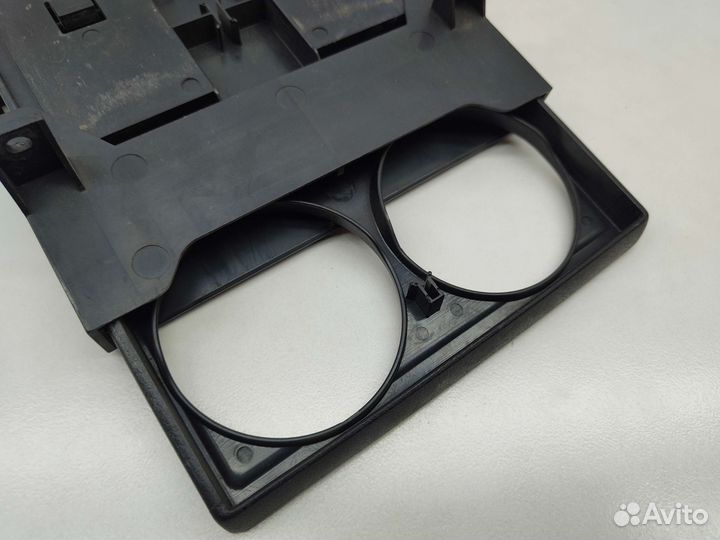 Подстаканник Suzuki Cultus GC21S 1999 г.в