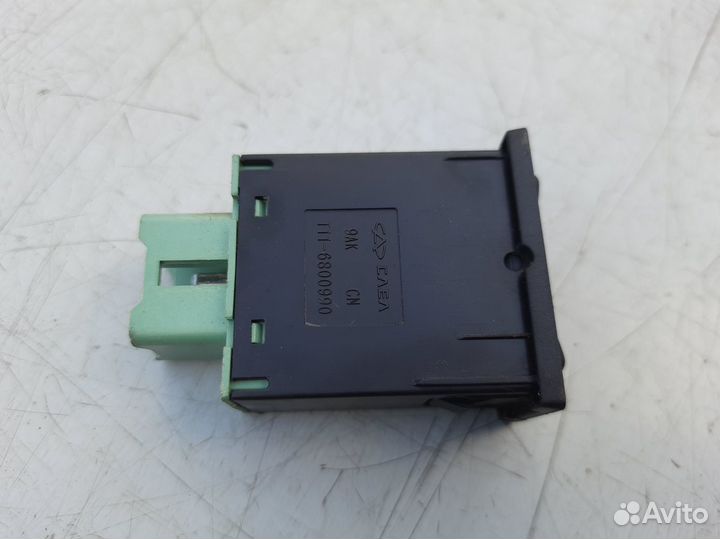 Кнопка обогрева правого сидения Chery Tiggo T11