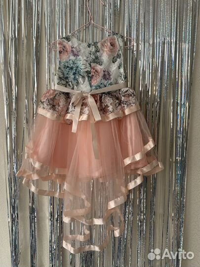 Нарядное платье