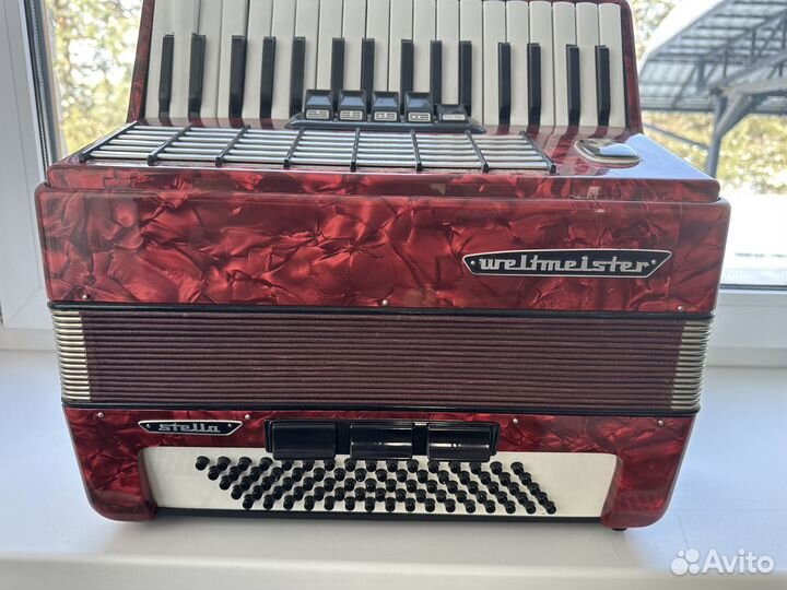 Аккордеон weltmeister stella