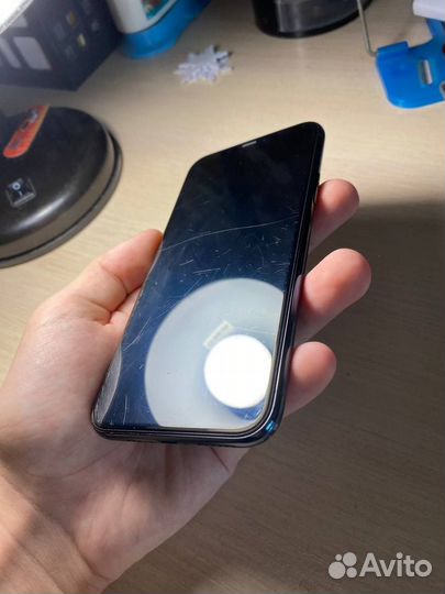 iPhone 11 Pro, 64 ГБ