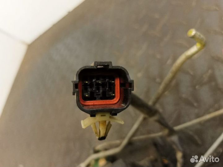 Замок двери передней левой для Kia Sorento