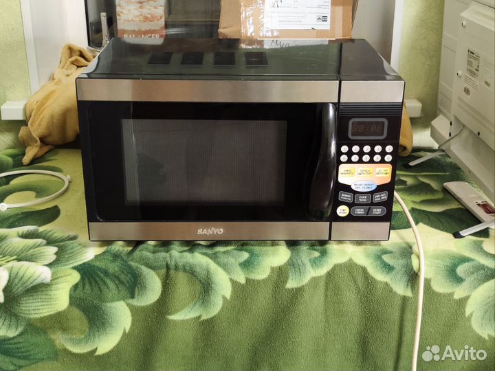 Микроволновая печь Sanyo em-p9-al23