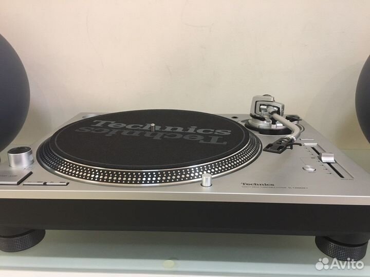 Technics sl 1200 mk7 Silver