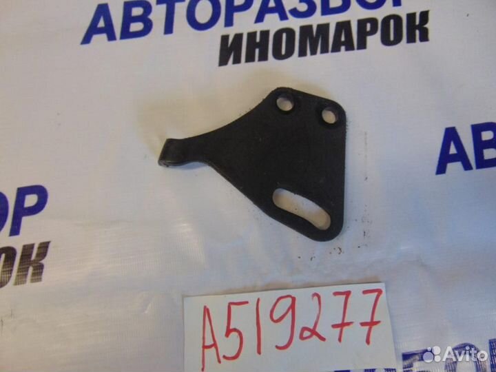 Кронштейн ролика-натяжителя руч. ремня для Nissan