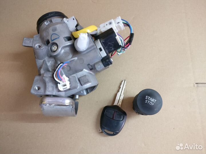 Ключ и замок зажигания Митсубиси ASX