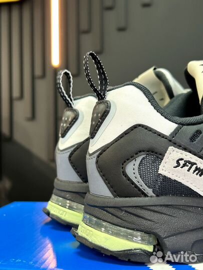 Кроссовки Adidas sftm-001