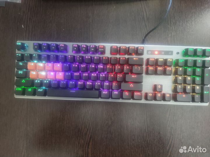 Игровая механическая клавиатура