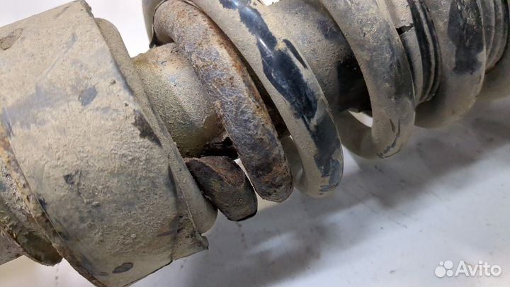 Амортизатор подвески правый передний Volkswagen Touareg