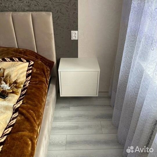 Тумба с ящиками