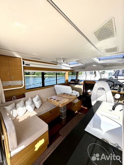 Алюминиевая моторная яхта Sea Pride