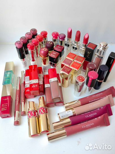 Помады Dior Chanel Clarins YSL