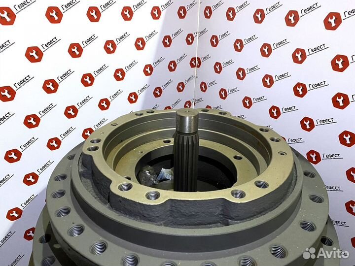 Редуктор хода Hyundai R380LC-9A xkay-01704