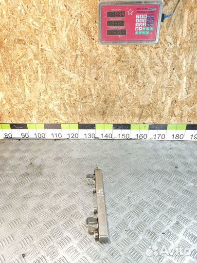 Рейка топливная рампа Ford Focus 2005-2008