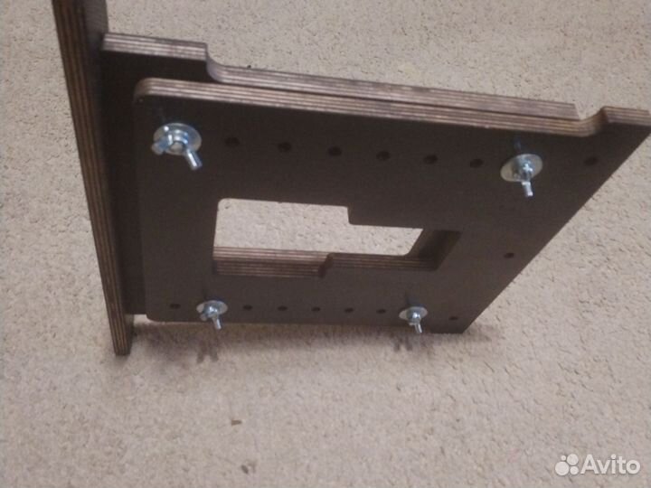 Опора сиденья для лодки