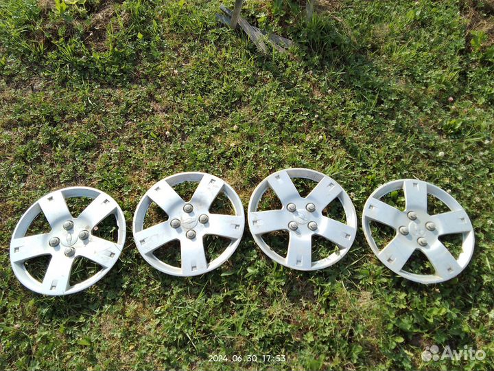 Колпаки на колëса r14