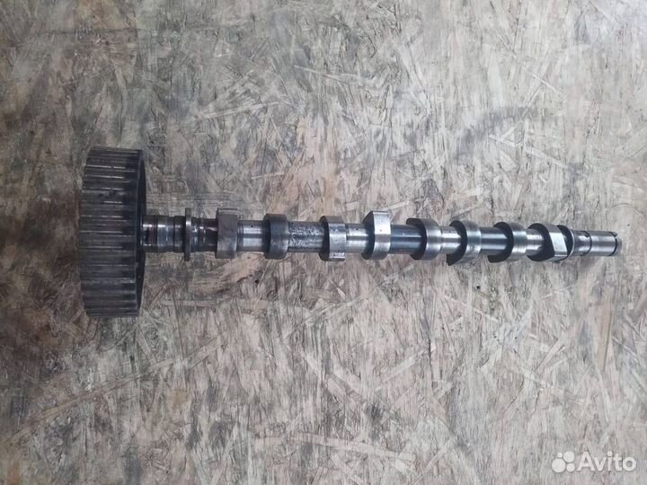 Распредвал с шестерней Renault Megane 2