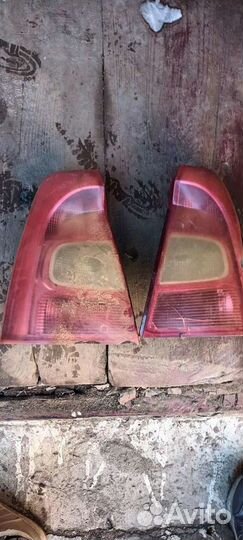 Задние фонари Рено логан