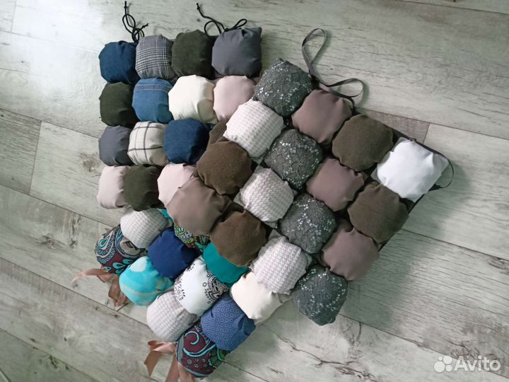 Сидушки на стулья ручной работы