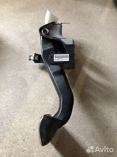 Педаль тормоза Mercedes-Benz w204