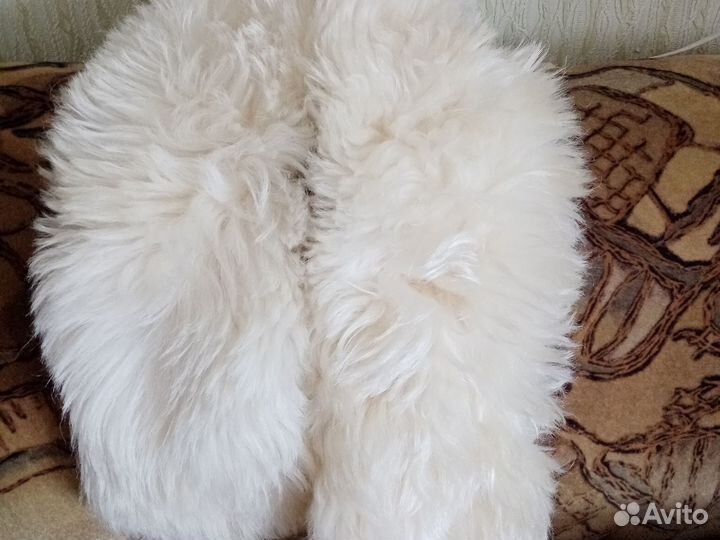 Меховые манжеты, помпоны, воротник, шапка