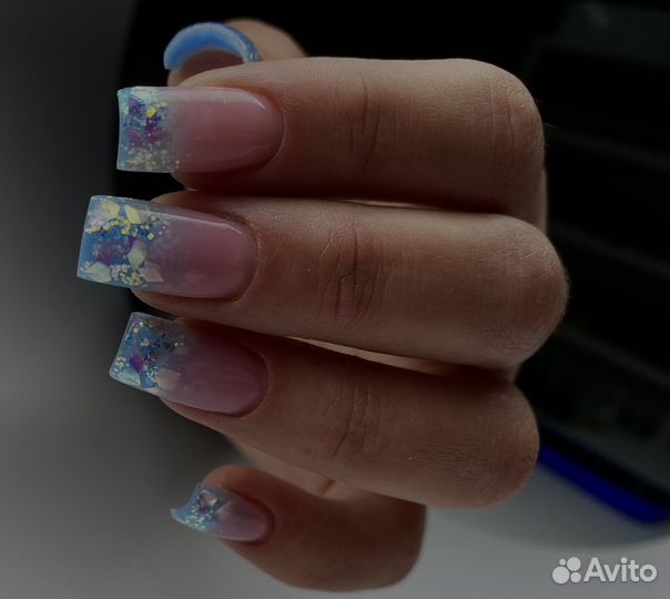 Маникюр в самом центре города