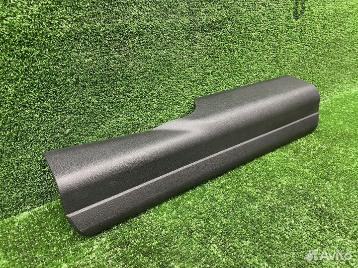 Пластик пола передний правый BMW G20