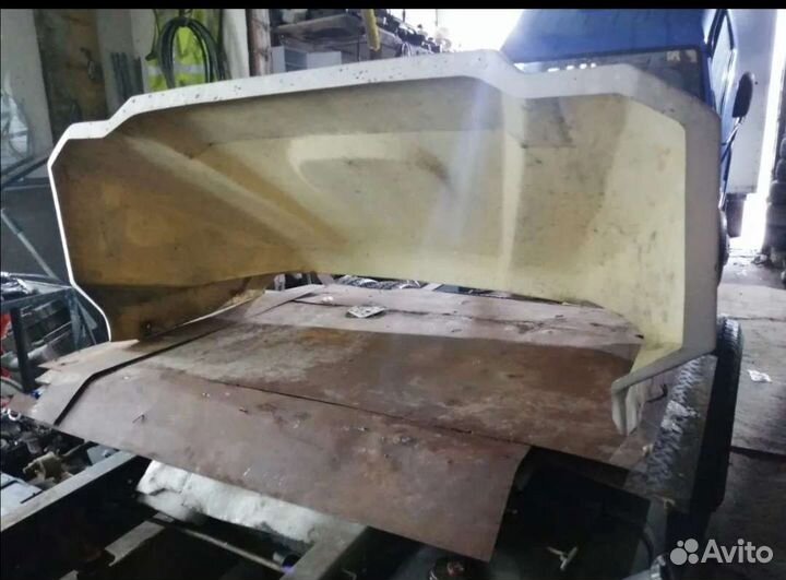 Обтекатель/спойлер на baw