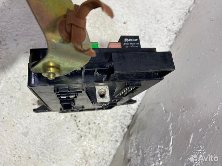 Блок предохранителей салонный Lifan X60 2013год