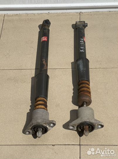 Стойка (амортизатор) задняя Volkswagen Passat B5