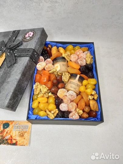 Подарок для мужчины.Подарочный бокс с сухофруктами