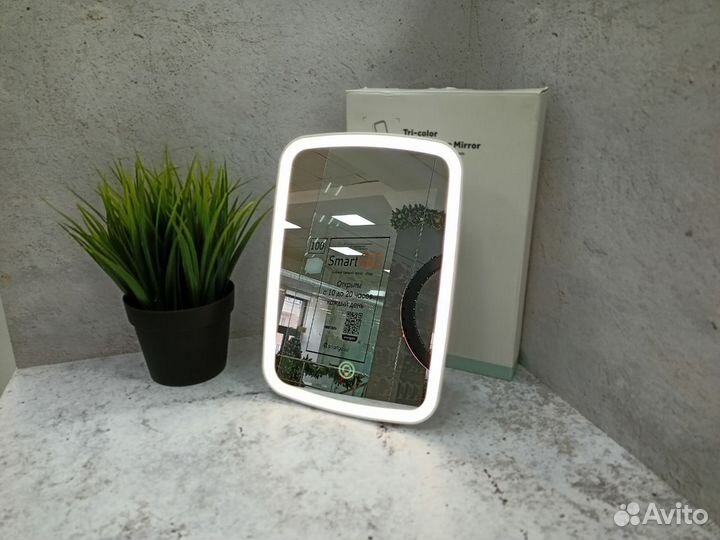 Зеркало для макияжа Jordan Judy LED с подсветкой 3