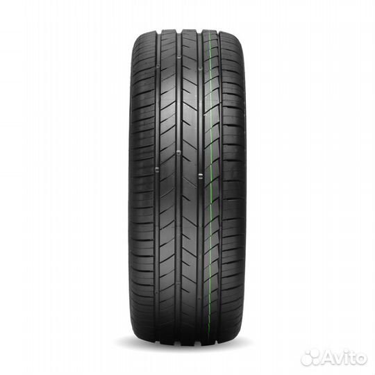 Kumho Ecsta HS52 215/45 R16 90V
