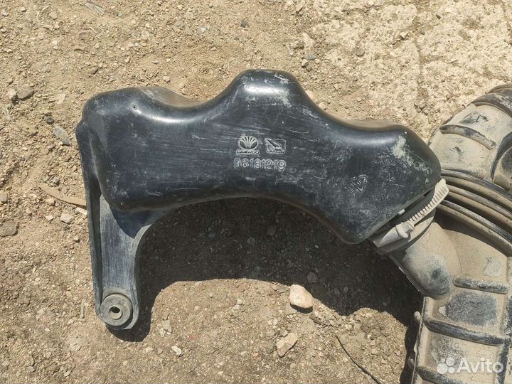 Резонатор гофра воздушного фильтра деу нексия