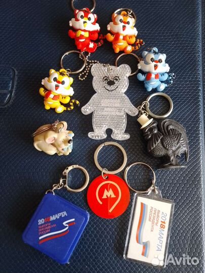 Брелоки и магнитики