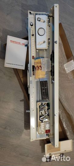 Бытовая вязальная машина иналса