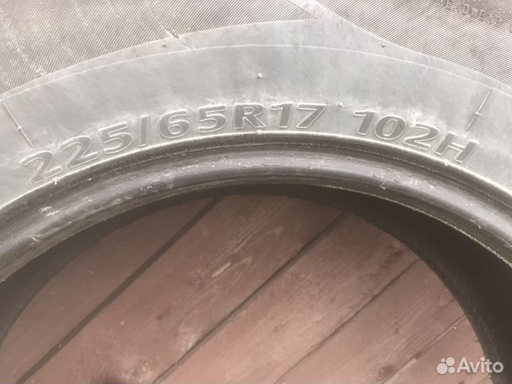 Kumho Sense KR26 225/65 R17