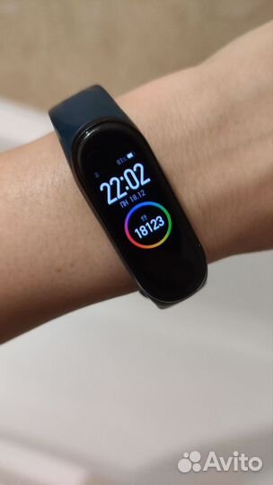 Охерейшн часейшн фитнес браслет xiaomi mi band 4
