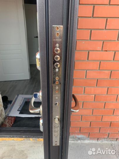 Входная дверь с терморазрывом