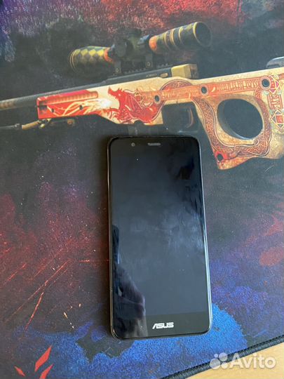 ASUS ZenFone Pegasus 3, 3/32 ГБ