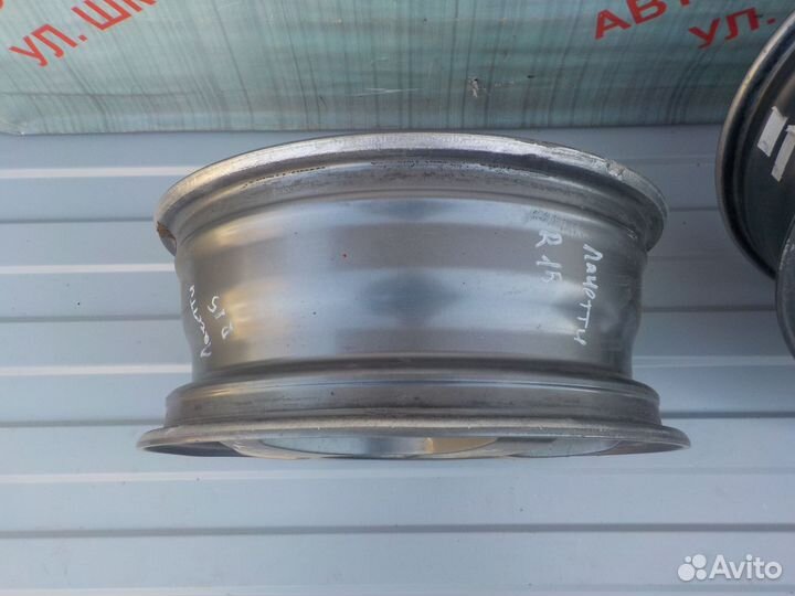 Диски литые литье Megami Wheels R15 ET44 3шт