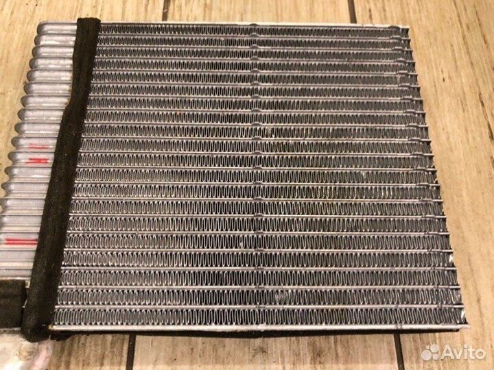 Радиатор печки Ford Focus 2 хетчбек 1.6 2008