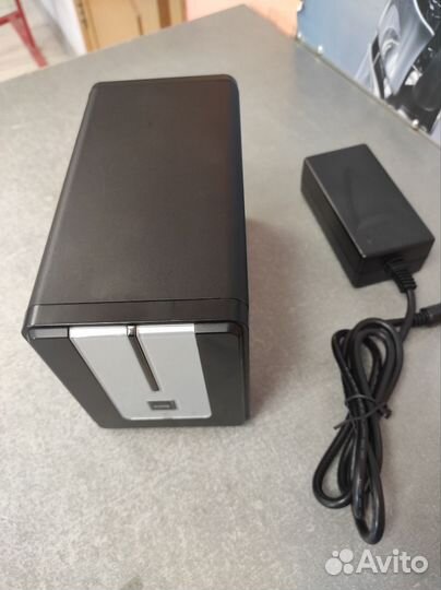 Сетевой дисковый массив D-link DNS-323