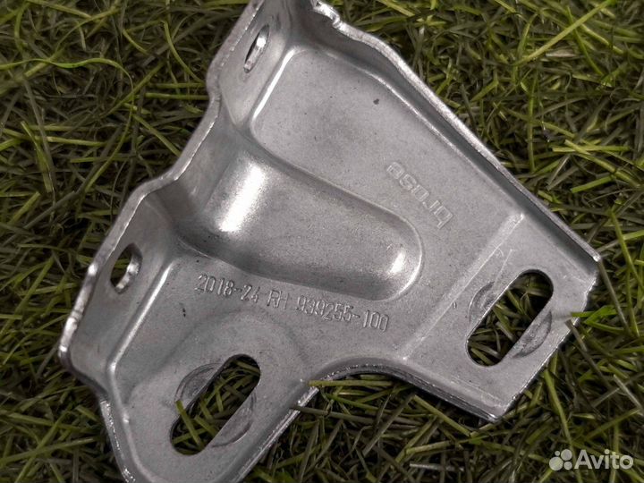 Кронштейн Mercedes Gls X166 3.0 diesel 2018