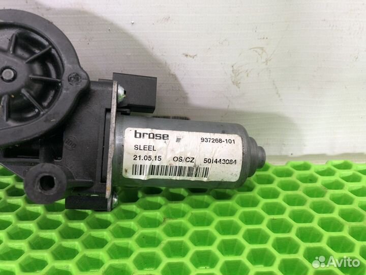 Моторчик регулировки спинки сиденья BMW 5