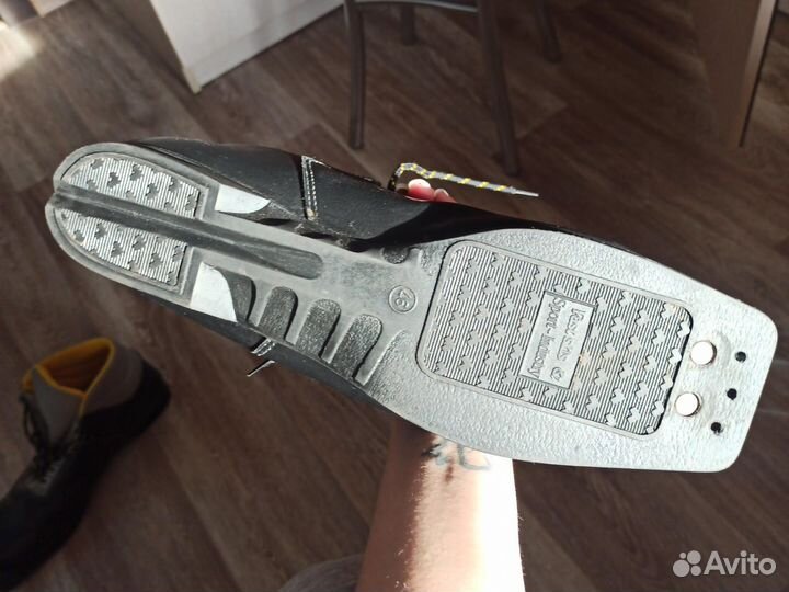 Лыжные ботинки spine