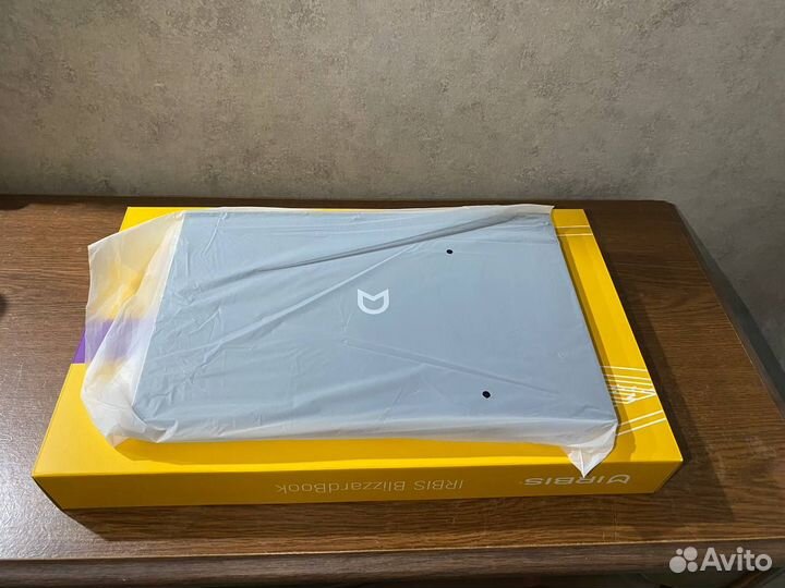 Новый ноутбук irbis BlizzardBook + Сумка для ноутб