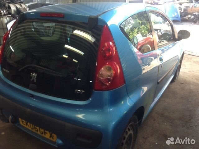 Разбор на запчасти Peugeot 107